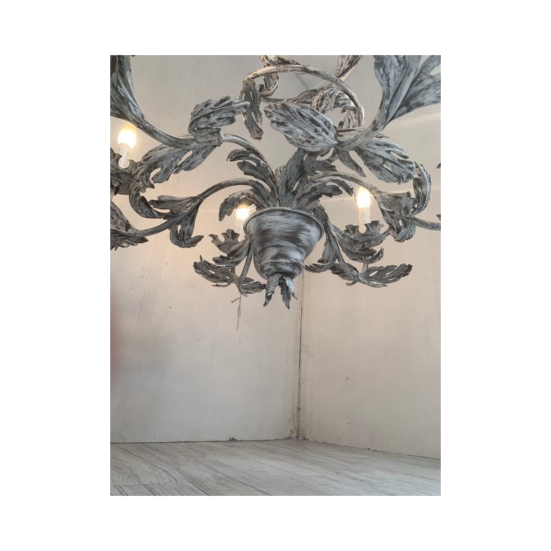 Brunish-Clay Florentine Wrought Iron Leafs Chandelier by Simoeng