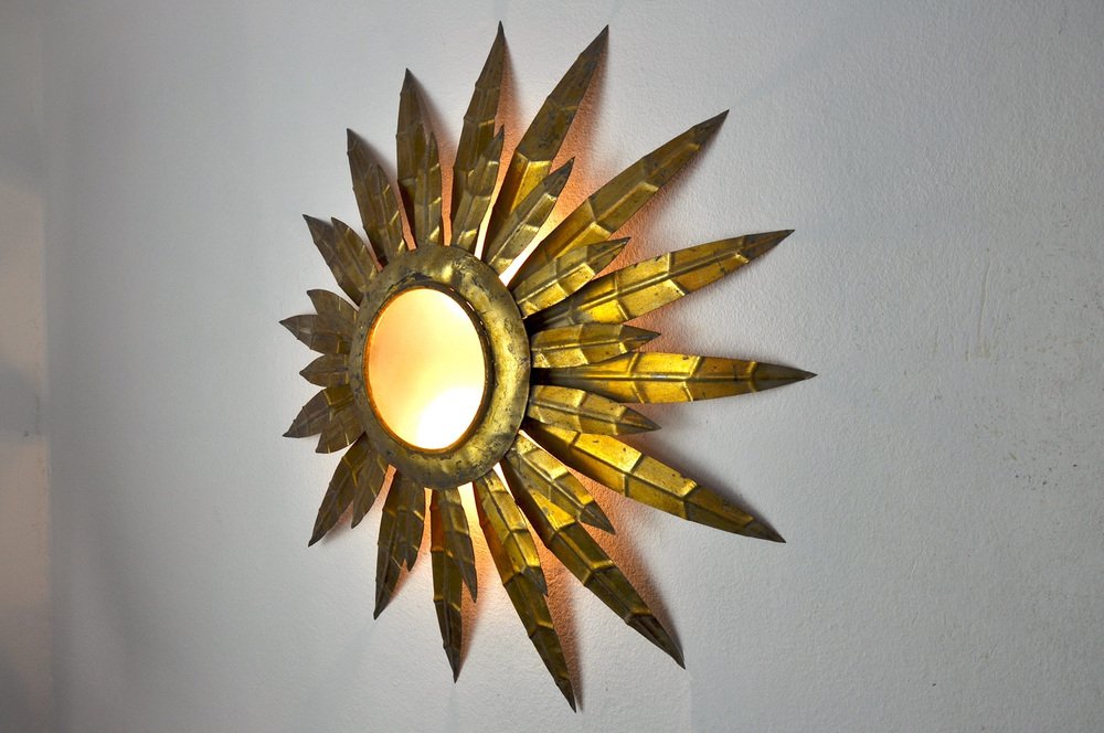 Brutalist Floral Sun Sconce in Gilded Metal, Italy, 1970s