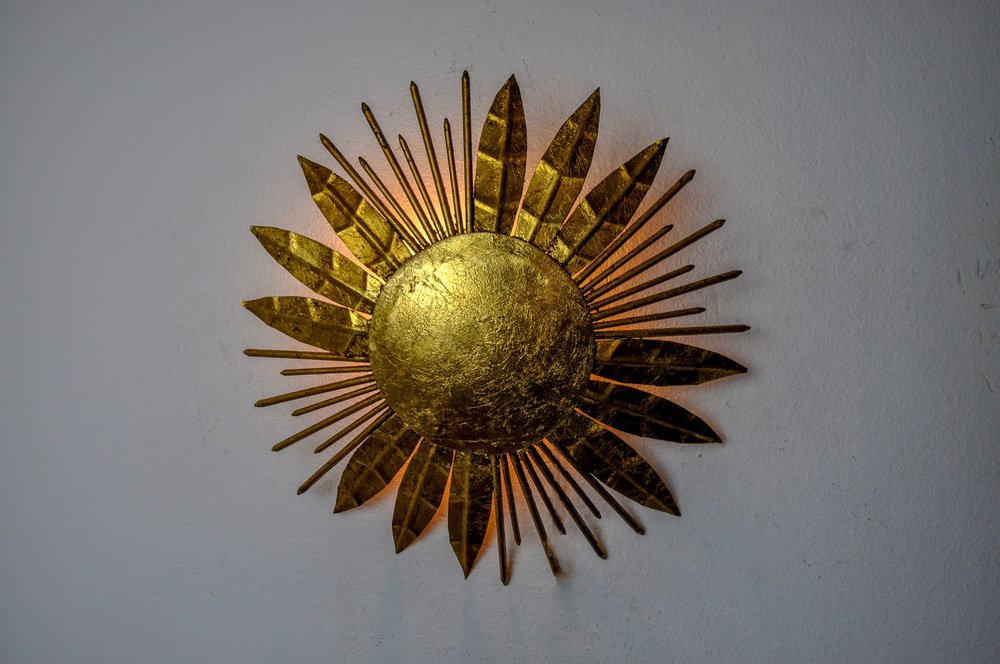 Brutalist Floral Sun Sconce in Gilded Metal with Gold Leaf, Italy, 1970