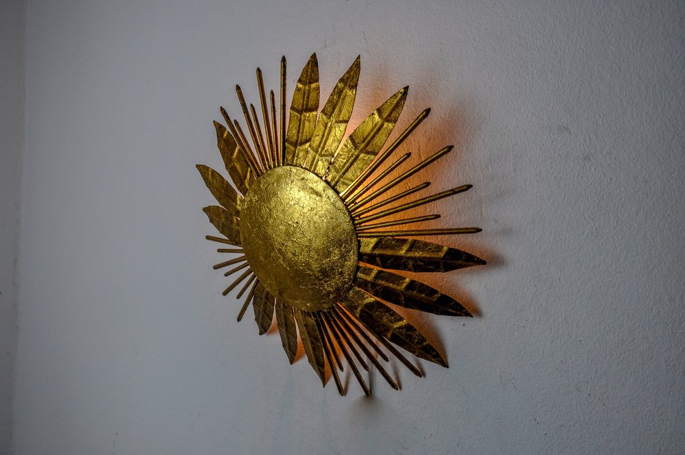 Brutalist Floral Sun Sconce in Gilded Metal with Gold Leaf, Italy, 1970