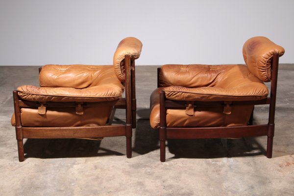 Brutalist Leather Chairs with Wooden Base, 1970s, Set of 2-EZZ-2041833