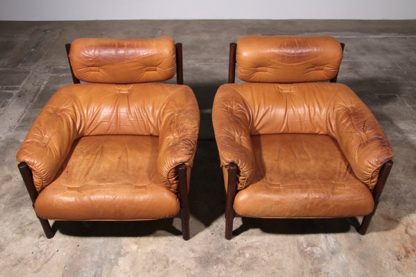 Brutalist Leather Chairs with Wooden Base, 1970s, Set of 2-EZZ-2041833