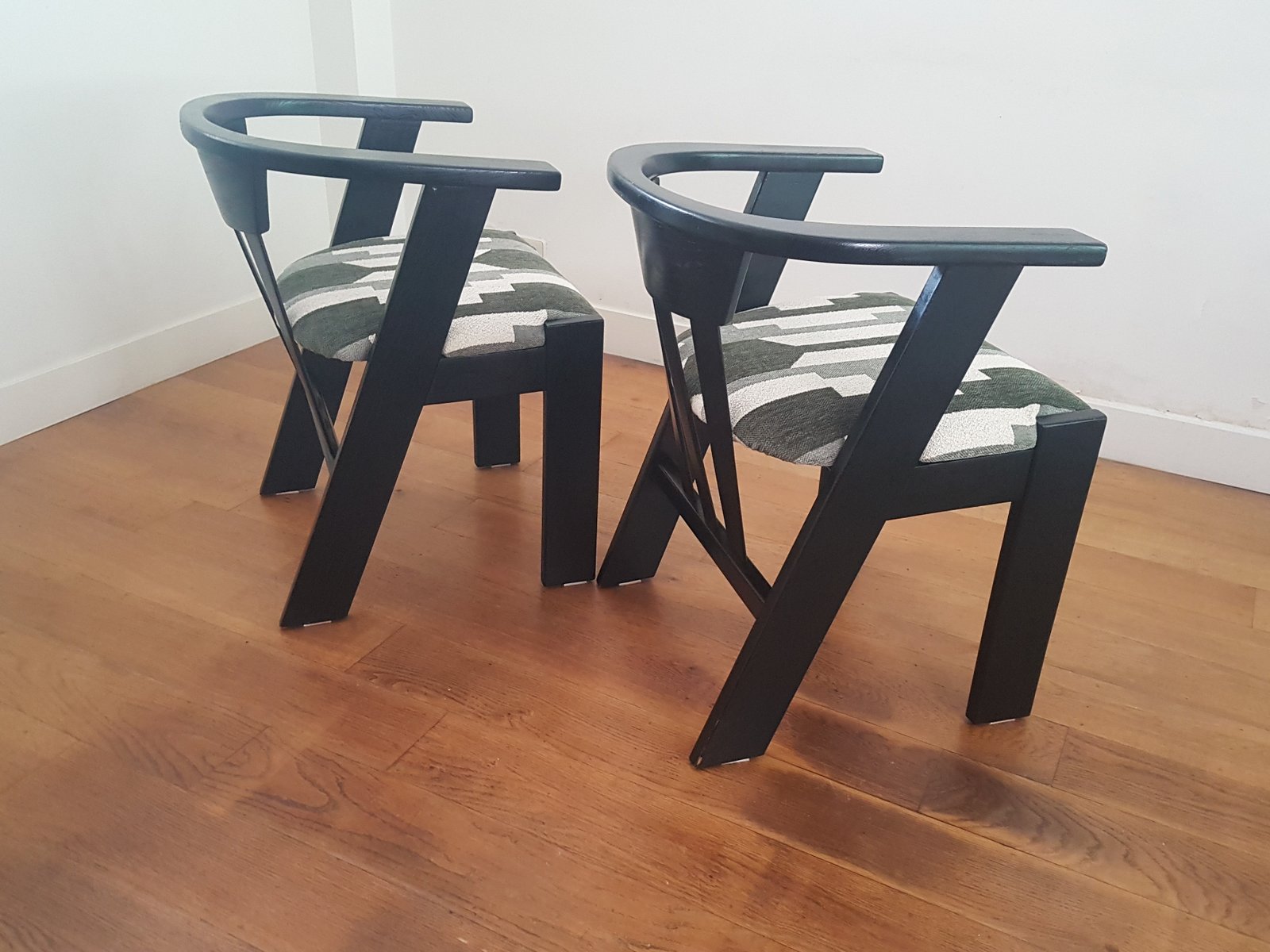 Brutalist Style Chairs in Black Lacquered Oak and Bouclé, 1970s, Set of 2