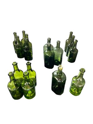 Bubbled Glass Water Bottles, France, 1925, Set of 17-LA-2035845