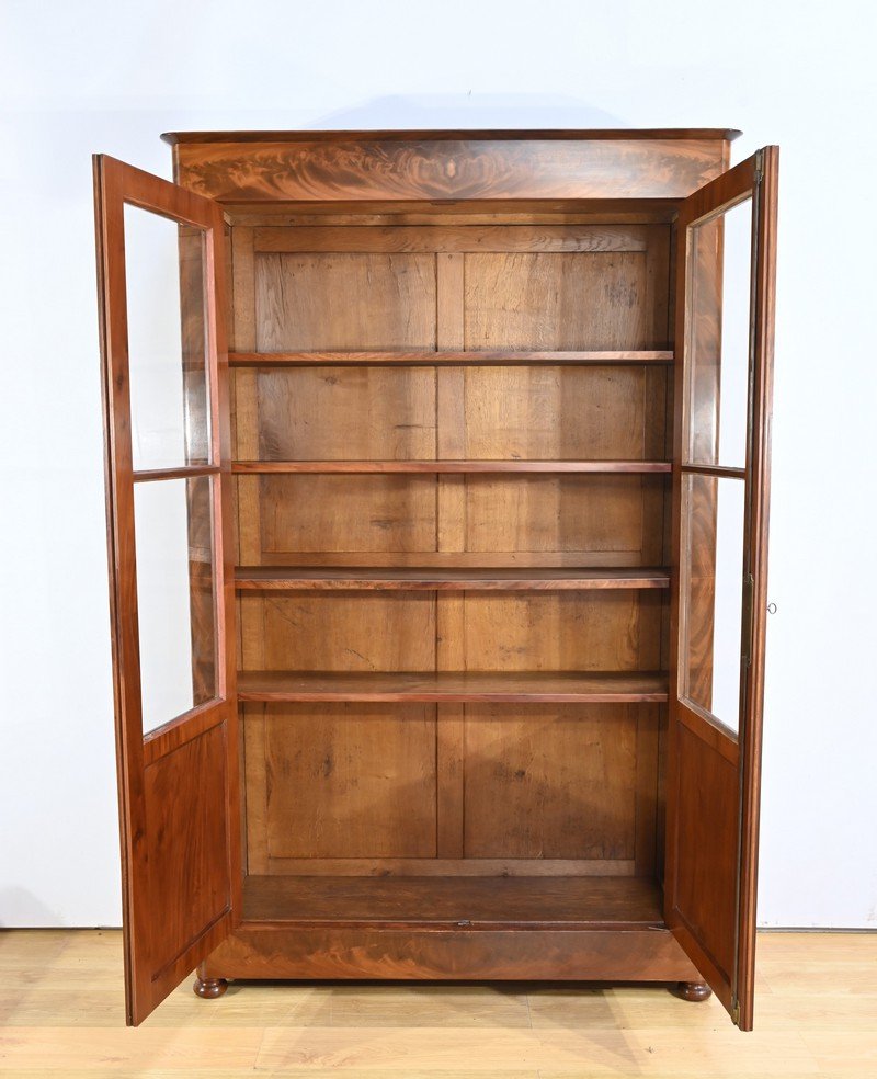 Burl Mahogany Bookcase, Early 19th Century