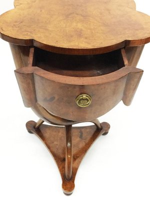 Burr Walnut Side Table with Curved Legs, 20th Century-UCH-1224601