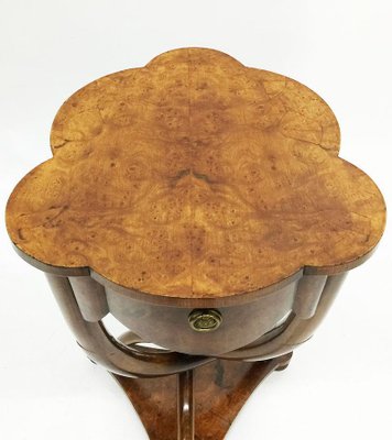 Burr Walnut Side Table with Curved Legs, 20th Century-UCH-1224601