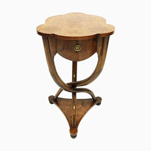 Burr Walnut Side Table with Curved Legs, 20th Century-UCH-1224601