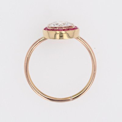 Calibrated Red Gems Diamonds 18 Karat Yellow Gold Round Ring, 1920s-OLU-2042370