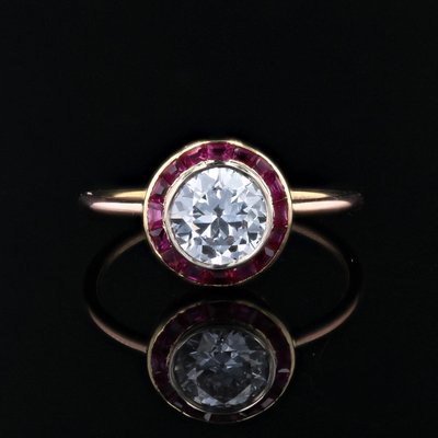 Calibrated Red Gems Diamonds 18 Karat Yellow Gold Round Ring, 1920s-OLU-2042370