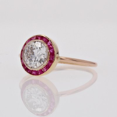 Calibrated Red Gems Diamonds 18 Karat Yellow Gold Round Ring, 1920s-OLU-2042370