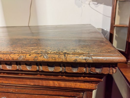 Canterano Dresser in Walnut, 1600s-ZFY-1731895