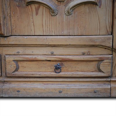 Carved Wardrobe in Fir, 1750-BGS-1437997