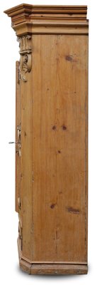 Carved Wardrobe in Fir, 1750-BGS-1437997