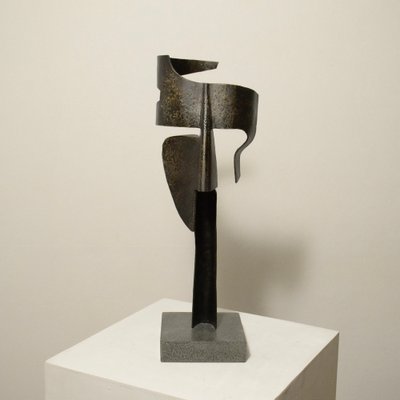 Casper Versluis, Pertinance, 2022, Steel on Concrete Base-CHG-1506284