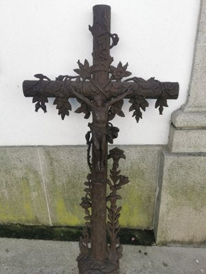 Cast-Iron Cross-GEL-1142491