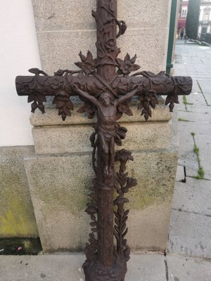 Cast-Iron Cross-GEL-1142491