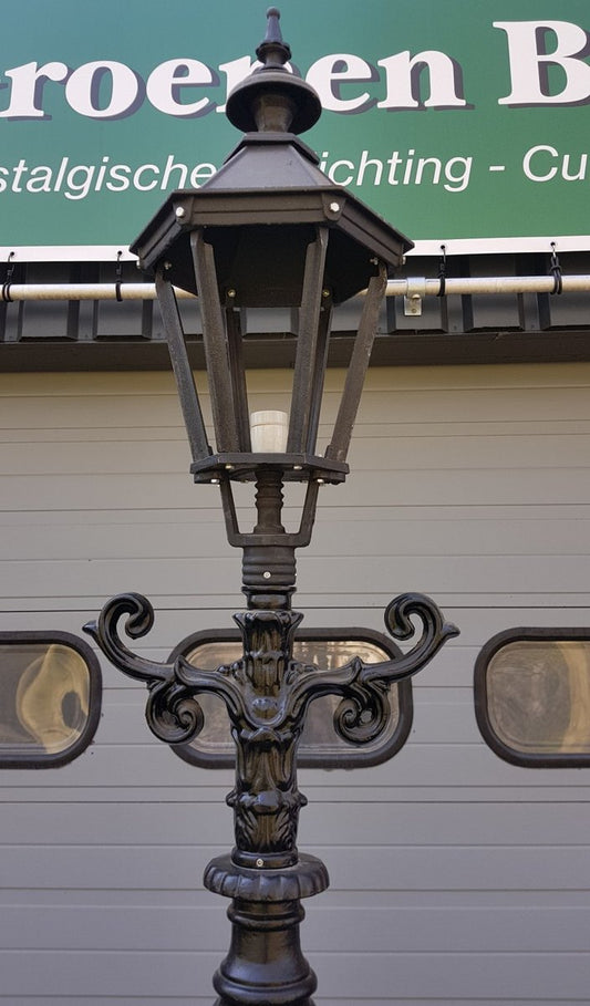 Cast Iron Lamp Post Doetinchem with Cast Iron Hexagon Lantern