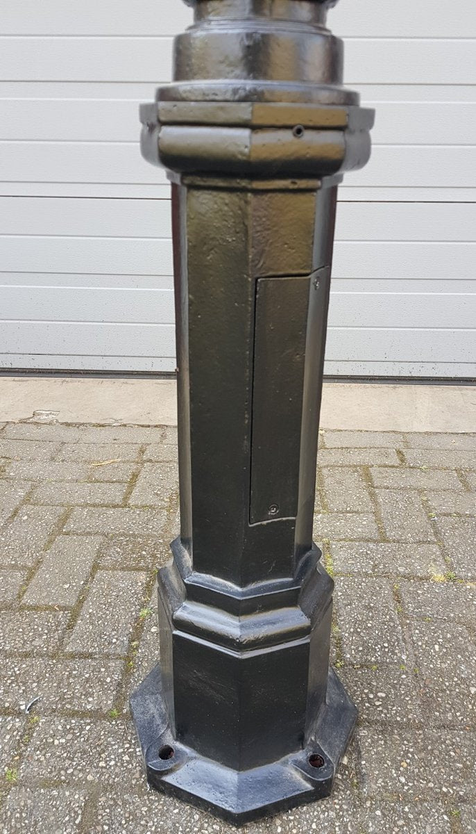 Cast Iron Lamp Post Doetinchem with Cast Iron Hexagon Lantern