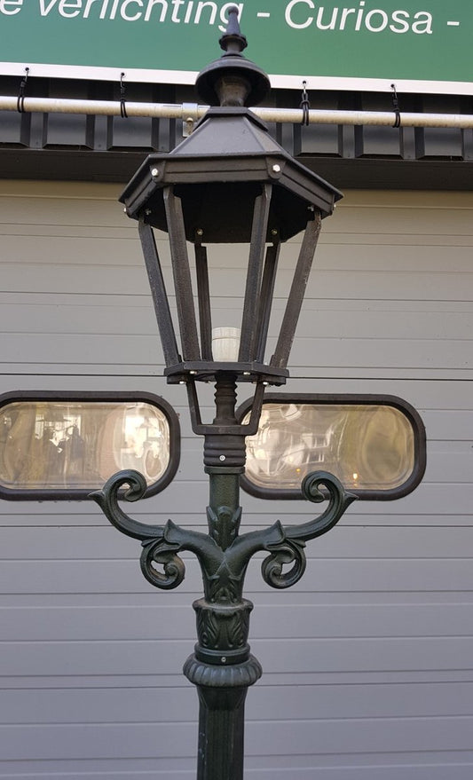 Cast Iron Lamp Post M2 with Cast Iron Hexagon Lantern