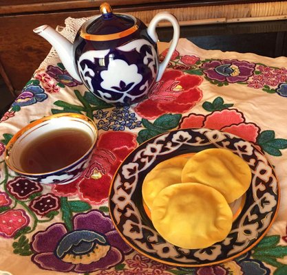 Central Asian Hand-Painted Porcelain Tea Set in Cobalt Blue & Gold, 1960s, Set of 8-BAF-763468