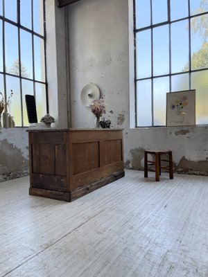 Central Shop Counter or Island in Walnut, 1890s-LCU-1406452