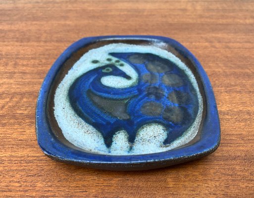 Ceramic Plate with Animal Design-UAH-1193957