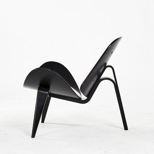 CH07 Armchair in Black Lacquer & White Leather by Hans Wegner for Carl Hansen & Son