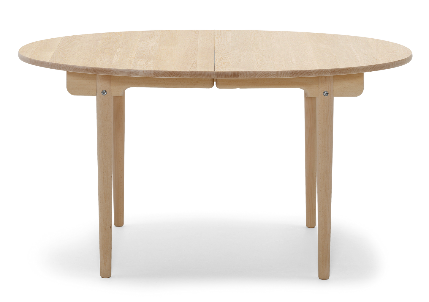 CH337 Dining table by Carl Hansen & Søn #soaped oak#