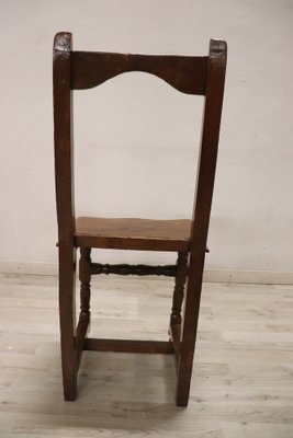 Chair in Walnut, 17th Century-DCO-1757167