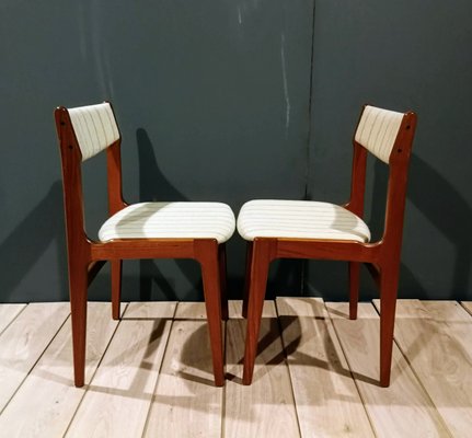 Chairs by Erik Buch for Oddense Maskinsnedkeri / o.d. Møbler, Denmark, 1960s, Set of 6-FSD-1361858