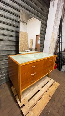 Chest of Drawers in Maple and Glass, 1960s-NUO-1419570