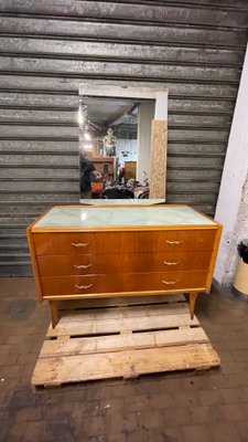 Chest of Drawers in Maple and Glass, 1960s-NUO-1419570