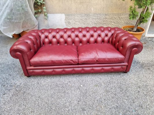 Chester 2-Seater Sofa in Bordeaux Leather from Poltrona Frau, 1990s-OHK-1787048