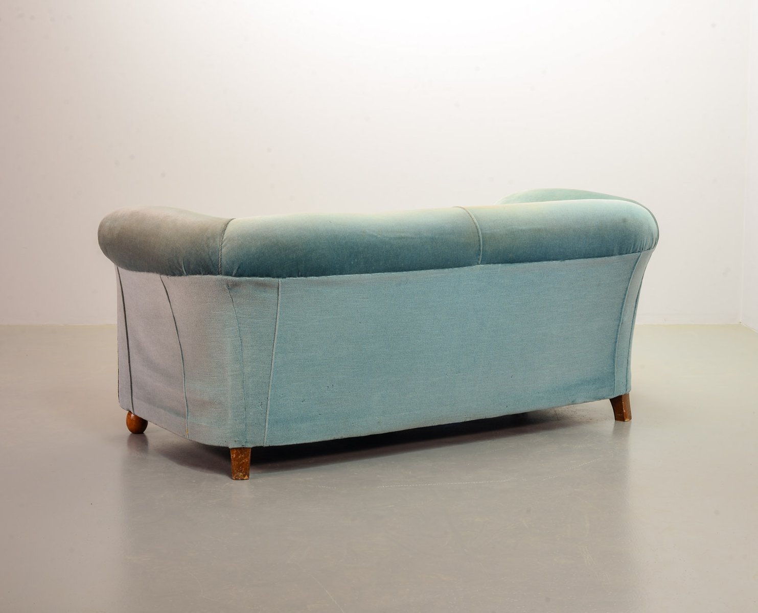 Chesterfield Duotone Two-Seat Victorian Sofa in Frosted Blue and Moss Green Velvet, 1950s