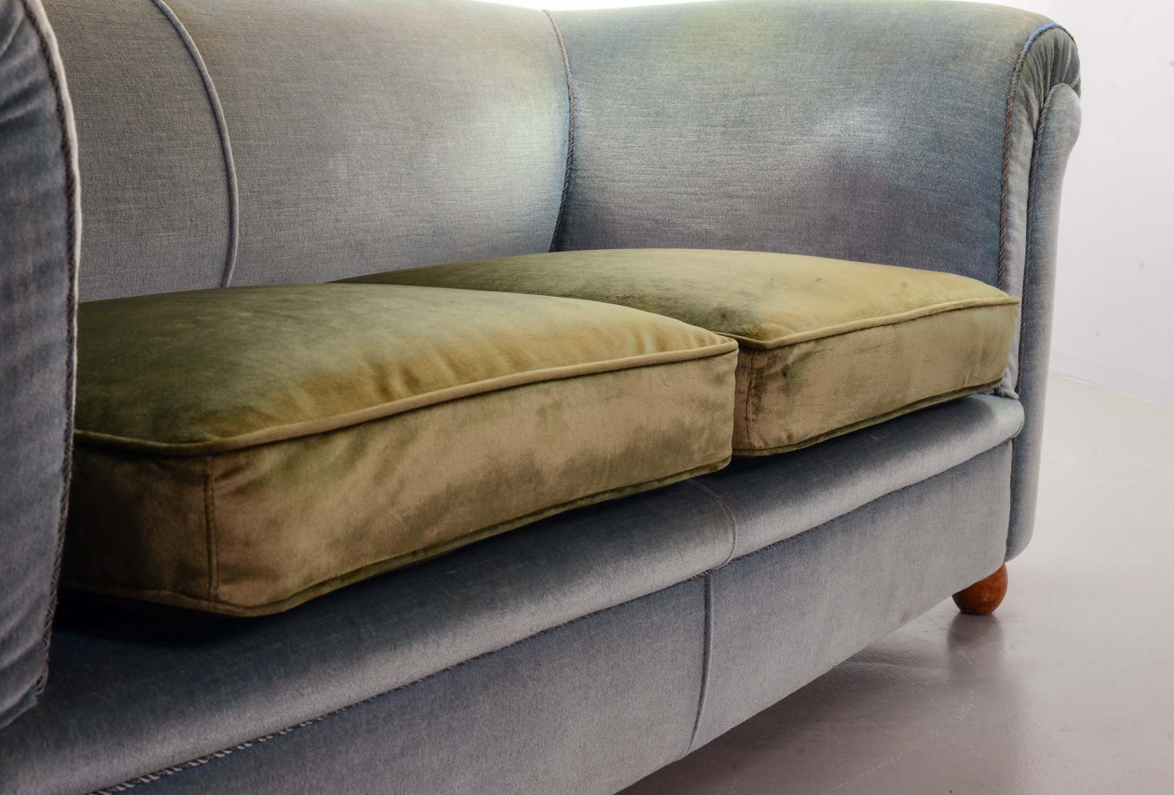 Chesterfield Duotone Two-Seat Victorian Sofa in Frosted Blue and Moss Green Velvet, 1950s