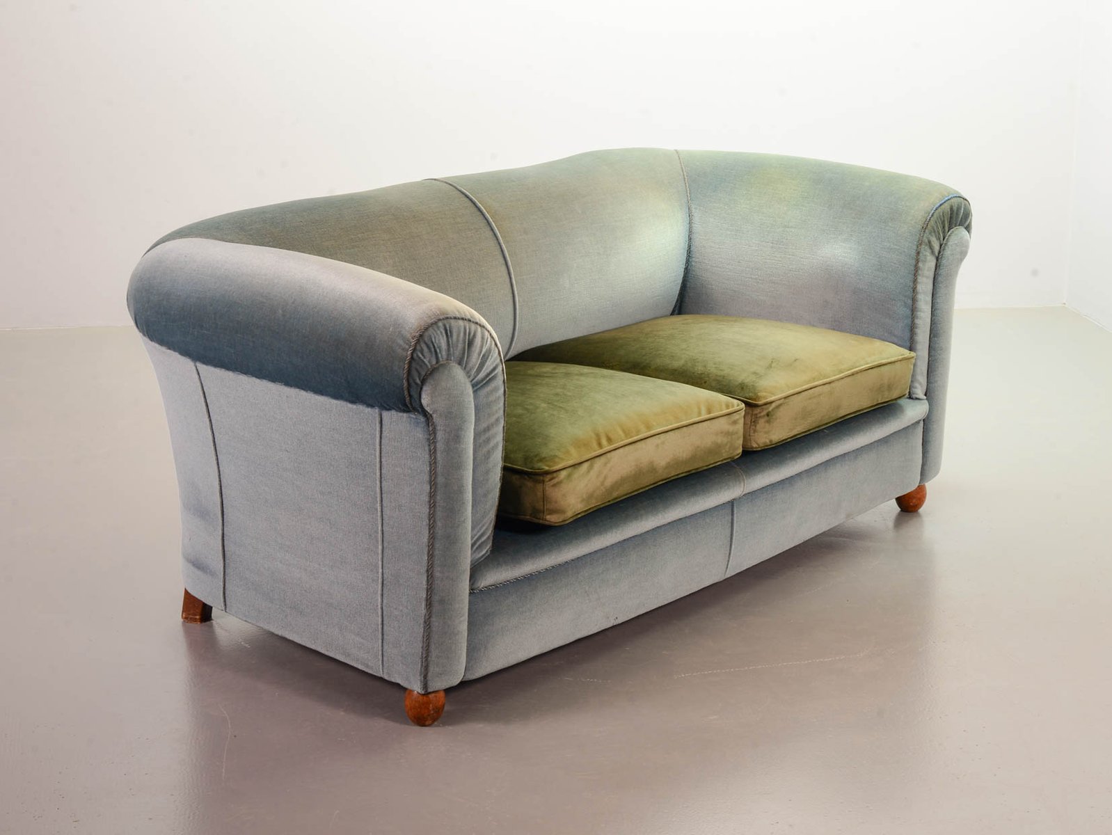 Chesterfield Duotone Two-Seat Victorian Sofa in Frosted Blue and Moss Green Velvet, 1950s