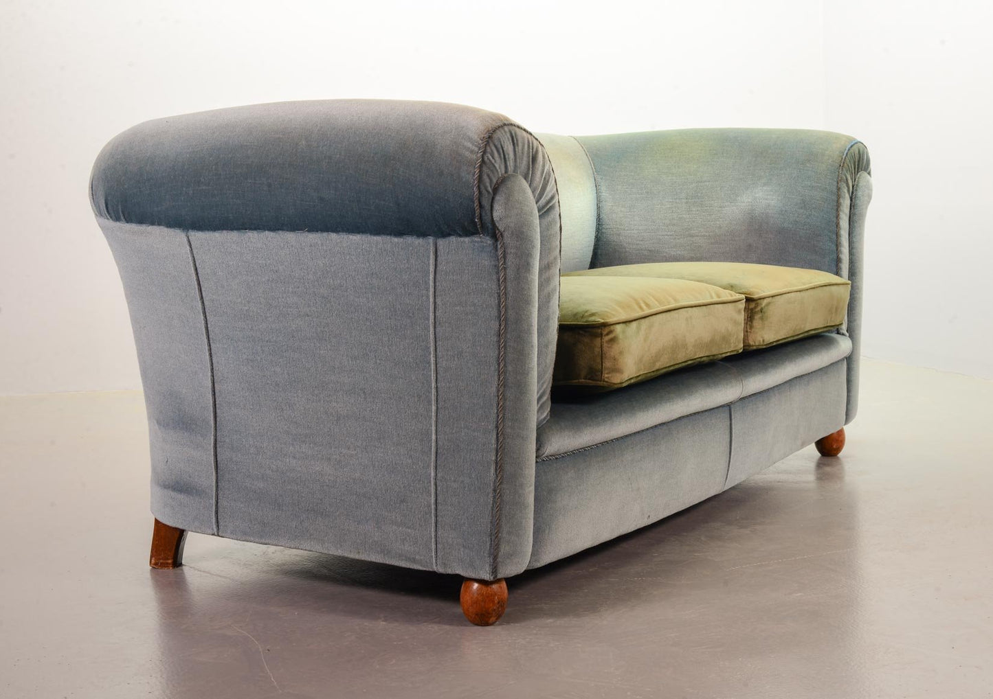 Chesterfield Duotone Two-Seat Victorian Sofa in Frosted Blue and Moss Green Velvet, 1950s