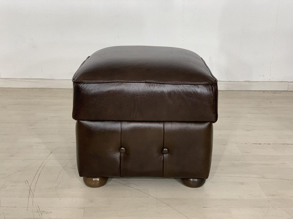 Chesterfield Pouf in Dark Brown