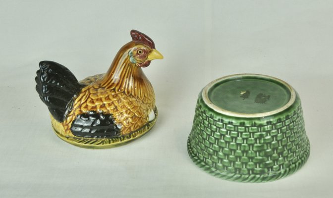 Chicken-Shaped Egg Cup with Green Base, 1970s-ROJ-2041055