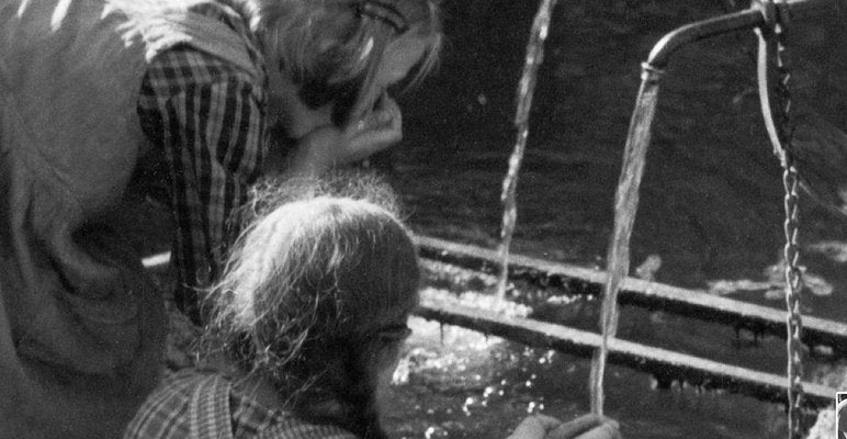 Children Drinking Water From Fountain Heidelberg, Germany 1936, Printed 2021-DYV-990665