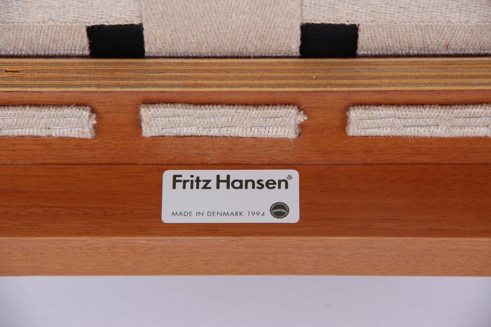 China Chair Model 4283 in Mahogany by Hans J. Wegner for Fritz Hansen, Denmark, 1984