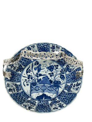 Chinese Blue and White Kraak Kangxi Porcelain Plate with Silver Bracket, 1700-UCH-1224347