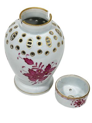 Chinese Bouquet Potpourri Lidded Vase in Porcelain, 1920-UCH-1224424