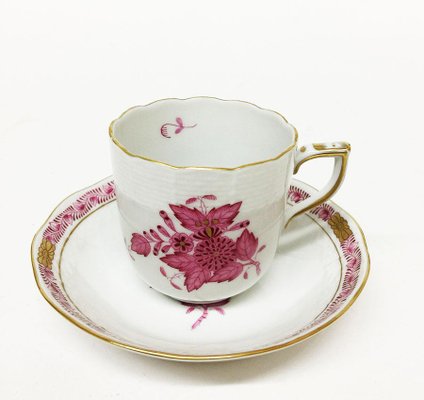 Chinese Bouquet Raspberry Porcelain Cups and Saucers from Herend Hungary, Set of 20-UCH-1224466