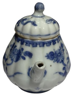 Chinese Kangxi Blue and White Porcelain Pumpkin Shaped Teapot-UCH-1224527