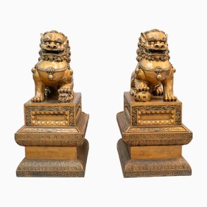 Chinese Lions in Gilt Polychrome Fiber, 1970s, Set of 2-UJE-1705969