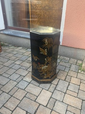 Chinese Pillar Chest of Drawers in Black Lacquer, 1920-NYZ-2027871