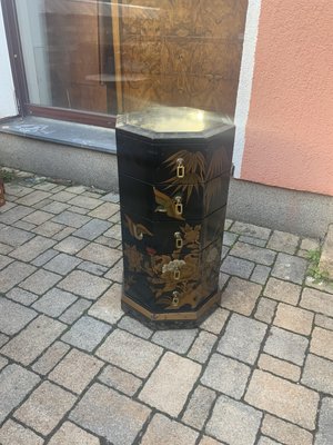 Chinese Pillar Chest of Drawers in Black Lacquer, 1920-NYZ-2027871