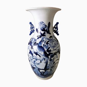 Chinese Porcelain Baluster Vase with Cobalt Blue Floral Decoration, 1888-QRS-1761540